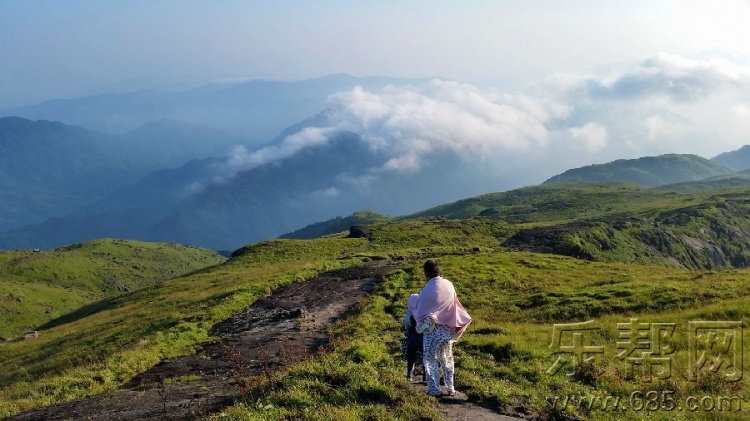 三登齐云山 (60).jpg